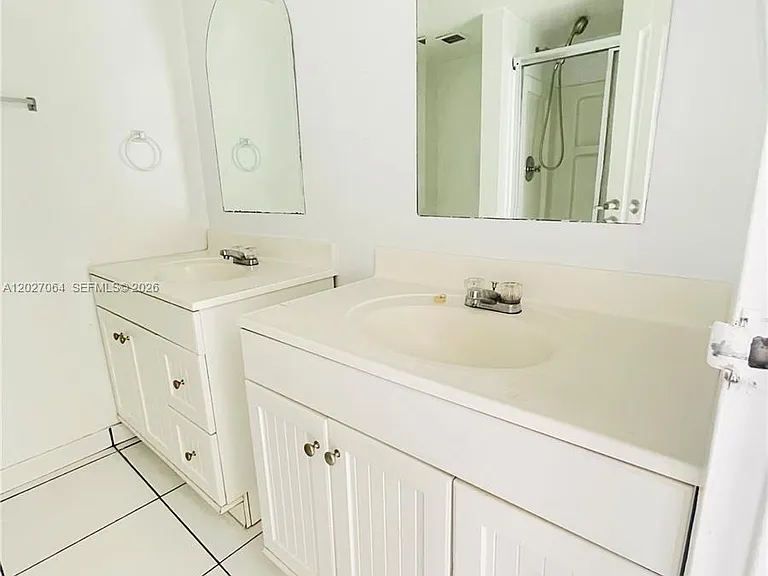 13499 Biscayne Blvd #1613 — Photo 7