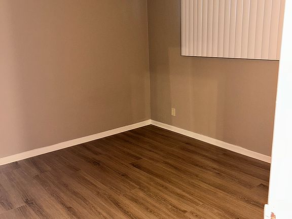 4th image of 5613 Riverton Ave