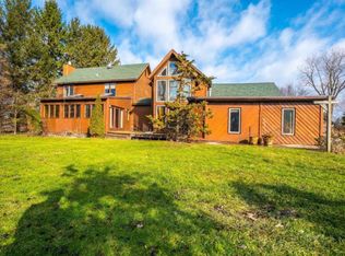 5460 Sawyer Rd, Sawyer, MI 49125