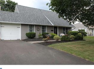 74 Cleft Rock Rd, Levittown, PA 19057