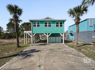 528 W 1st Ave, Gulf Shores, AL 36542
