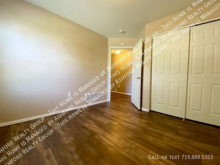 464 Ellers Grv — Photo 15