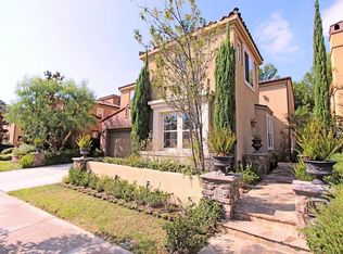 28 Arc, Irvine, CA 92603