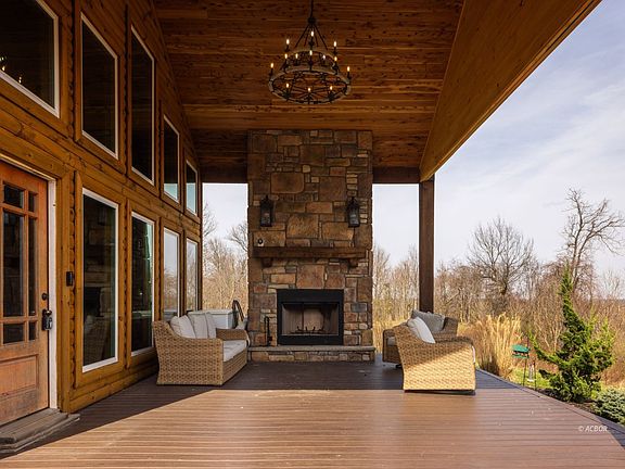 5th image of 18999 River Rd