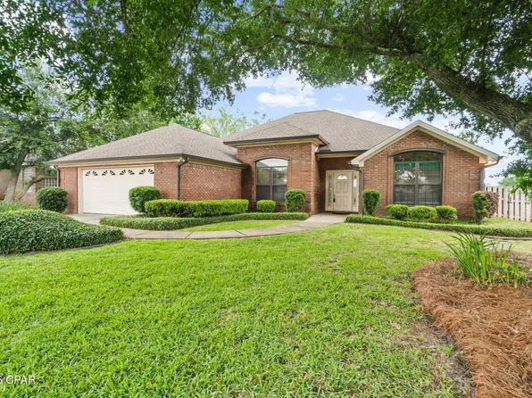 106 Queens Cir, Panama City, FL 32405