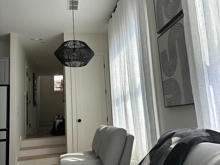 990 McDaniel St SW — Photo 8