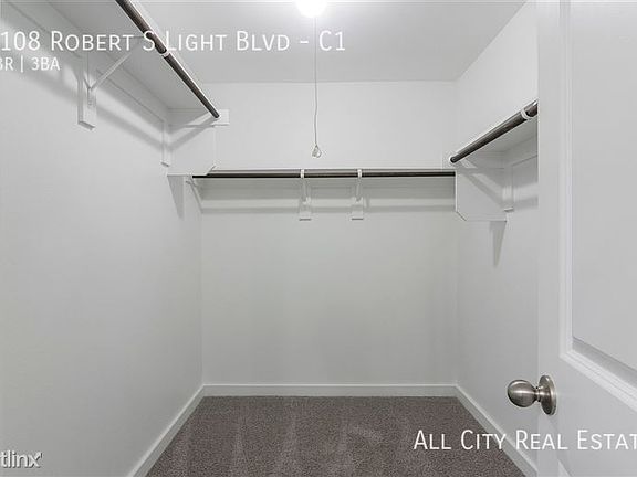 5th image of 1108 Robert S Light Dr #C1