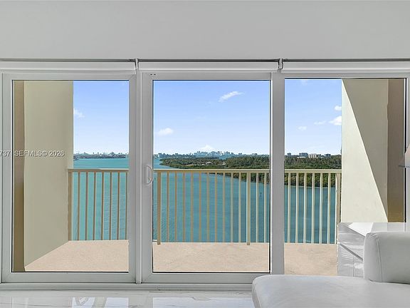 2nd image of 300 Bayview Dr APT 1110