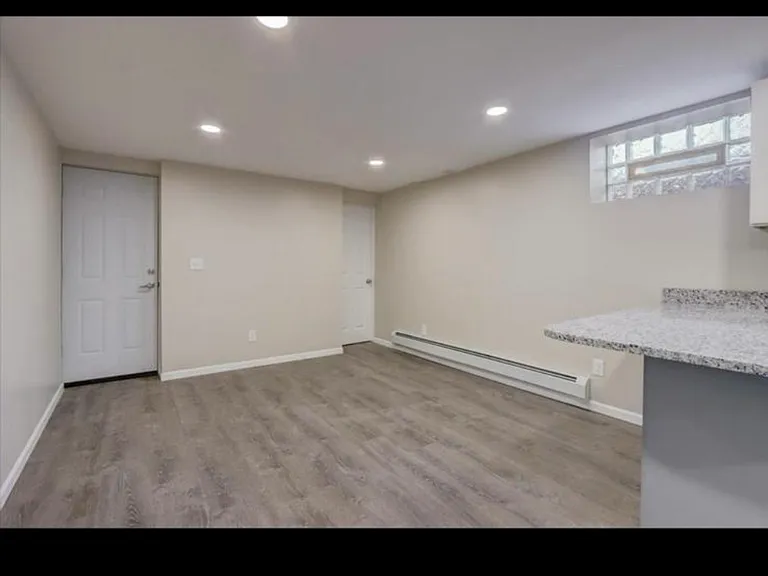 4253 James Ave N #3 — Photo 16