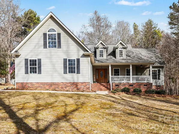 291 Rippling Creek Dr, York, SC 29745