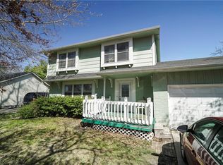 1354 Rosa Dr, Altoona, IA 50009