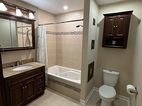 5th image of 265 Camel Bend Ct