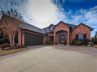 516 Swingman Rd, Yukon, OK 73099