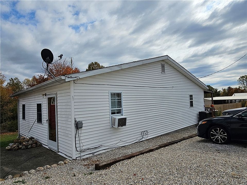 1st image of 3925 N Cooley Lane