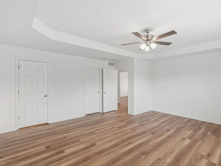 1713-1715 Louise Cir — Photo 28