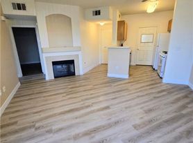 7123 S Durango Dr