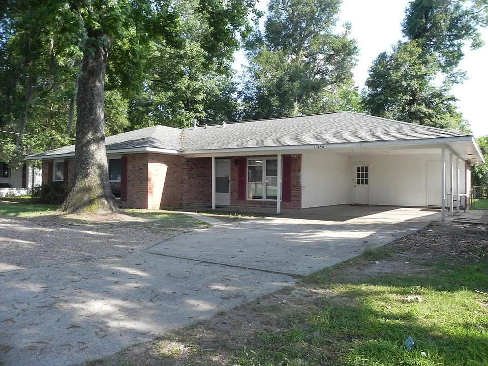 15246 Tiger Bend Rd