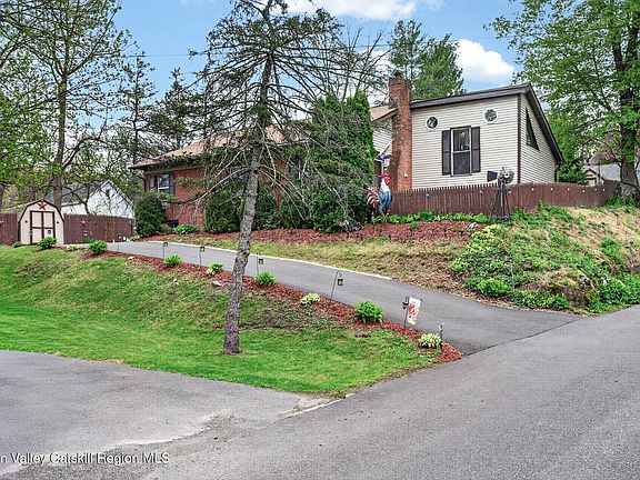 4th image of 296 2nd Avenue
