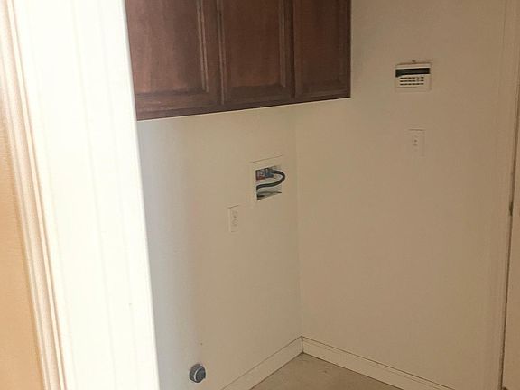 5th image of 134 S Clover Ave