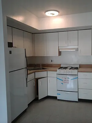 Rented by 18 REALTY | media 37