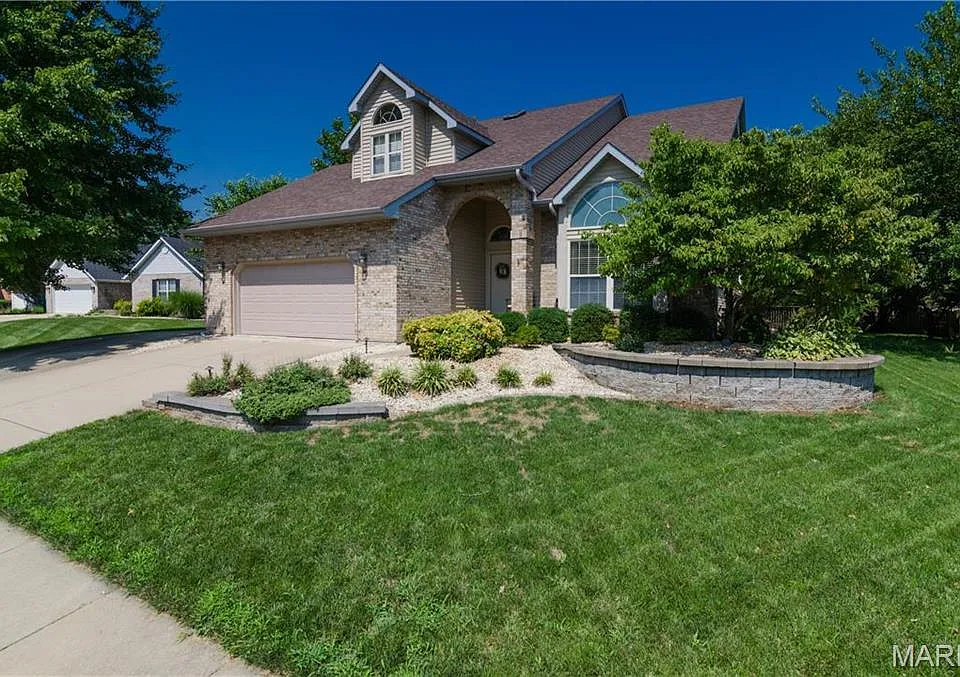 1109 Peachtree Ct
