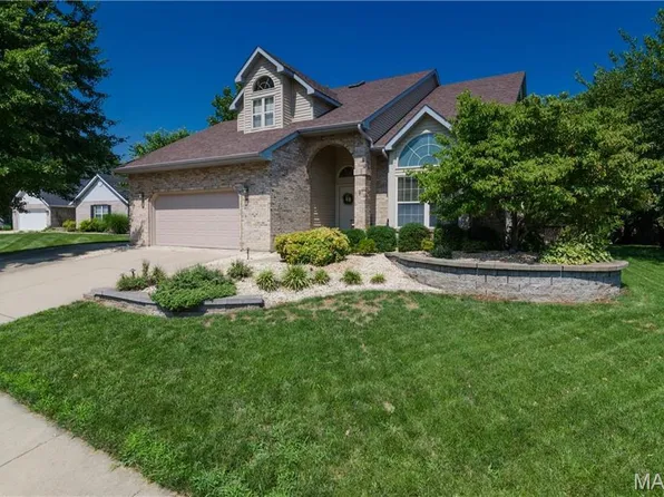 1109 Peachtree Ct, O Fallon, IL 62269