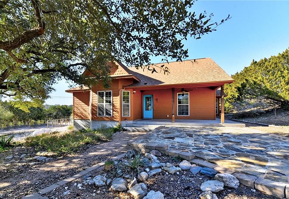 1st image of 479 Stallion Springs Dr