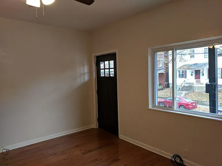 915 Mellon St — Photo 25