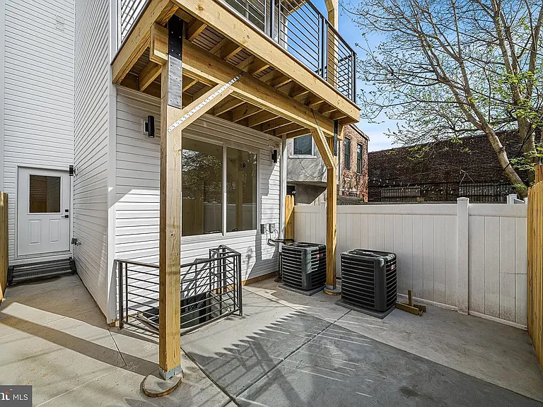 1216 N 28th St #1 — Photo 19