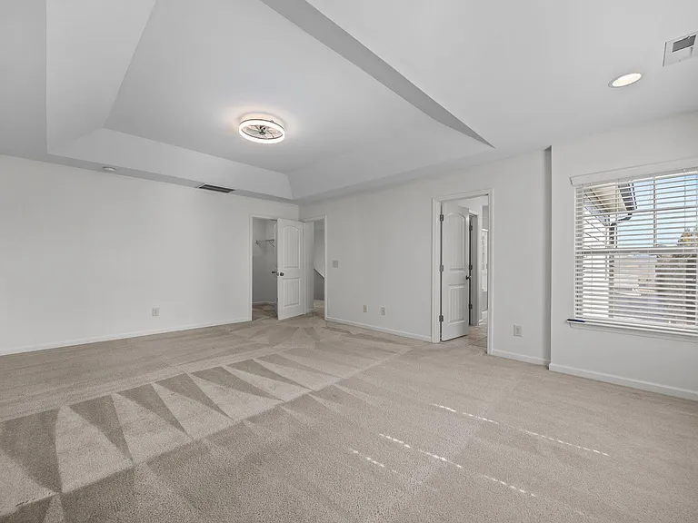 729 Lake Artesia Ln — Photo 33