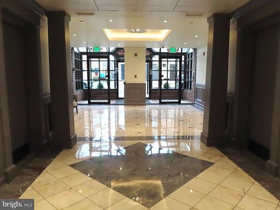 5th image of 1600 Prince St APT 308