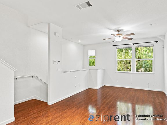 3rd image of 2456 Autumnvale Ave