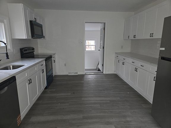 3rd image of 1324 Nashville Ave
