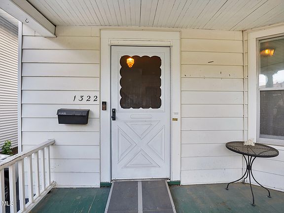 5th image of 1322 Alden Place