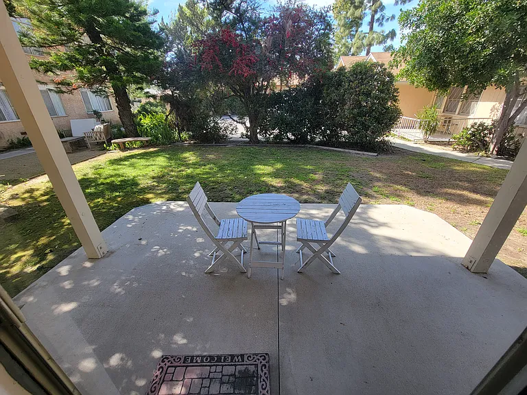 13531 Wyandotte St #9 — Photo 9
