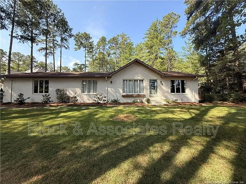46 Shadow Dr
