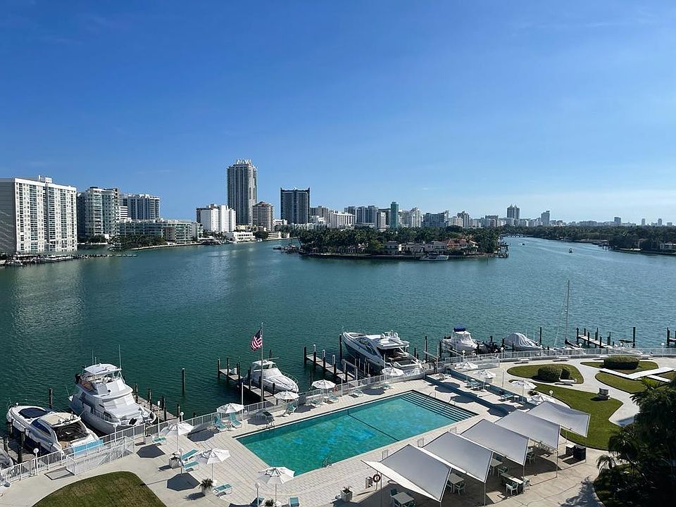 1st image of 901 Bay Dr #500