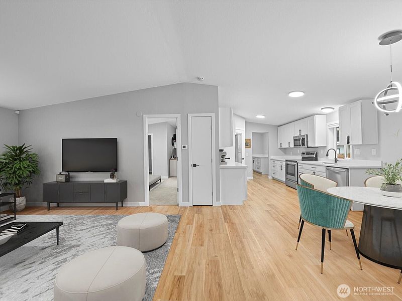 2nd image of 20500 SE 32nd Drive