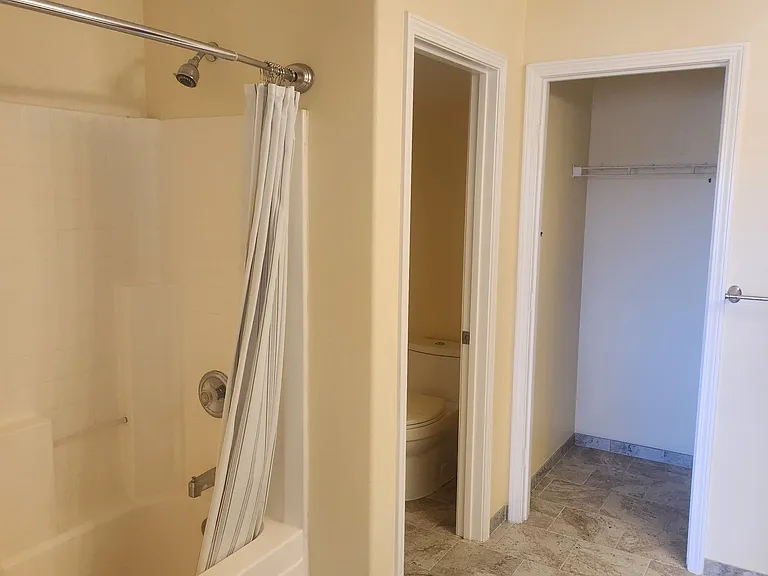 8770 Sunset Breeze Dr — Photo 13