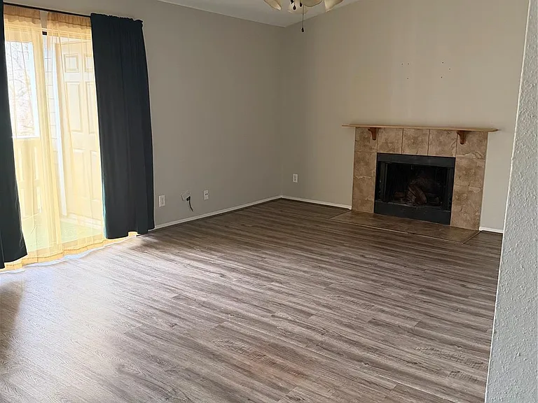 4444 Victory Dr #1208 — Photo 5