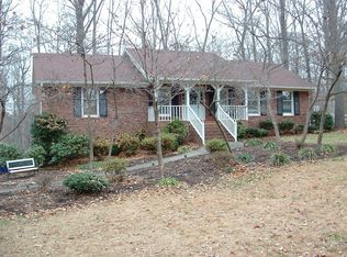 6759 Castleton Dr, Clemmons, NC 27012