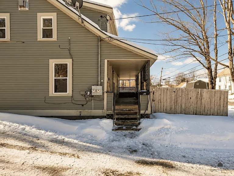 37 Windsor St #1 — Photo 9