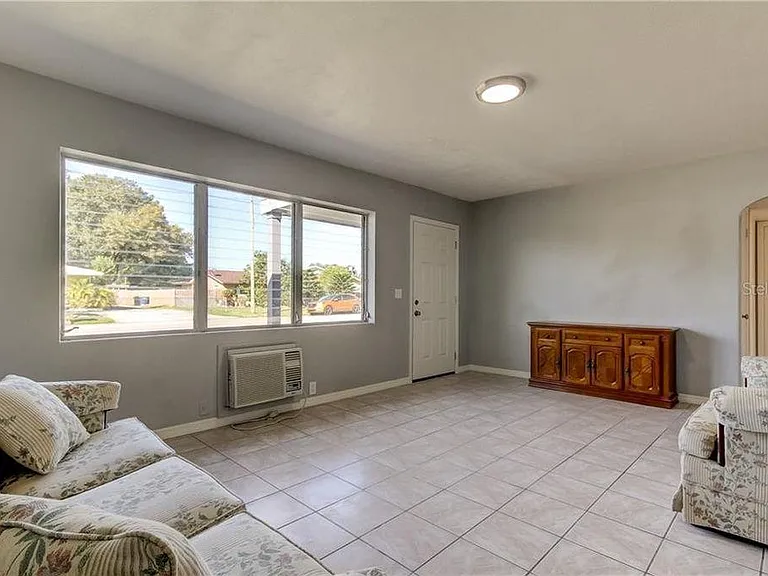 401 S Orion Ave — Photo 13