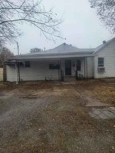 721 Poplar St #B Photo 1