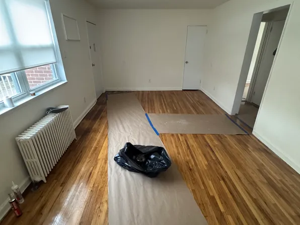 224-17 64th Ave, Oakland Gardens, NY 11364