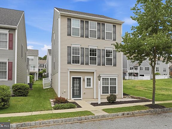2nd image of 304 Witwer Way