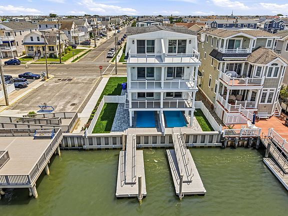 5th image of 2318 Ocean Dr #2318