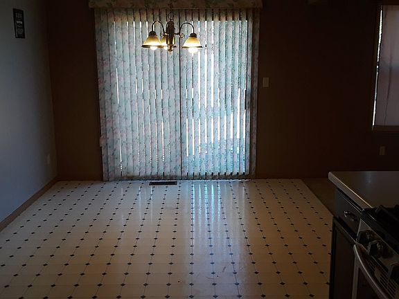 5th image of 2918 Bluffside Dr
