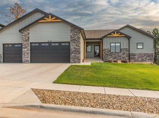 4410 Targhee Dr, Rapid City, SD 57702