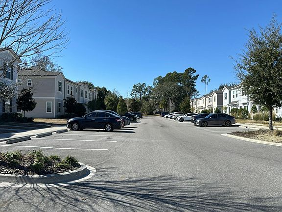 5th image of 283 Annies Pl